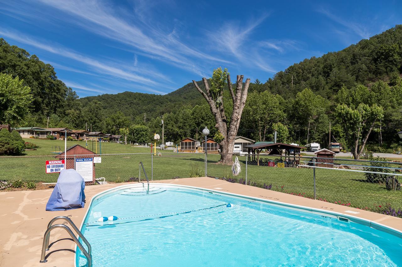 Fort Tatham Rv Resort Sylva Extérieur photo